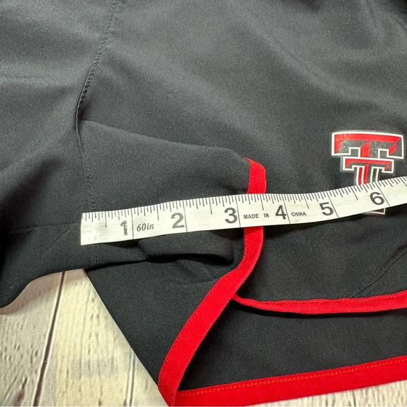under armour texas tech red raiders athletic shorts sz small TTU actiwear - Picture 3 of 7